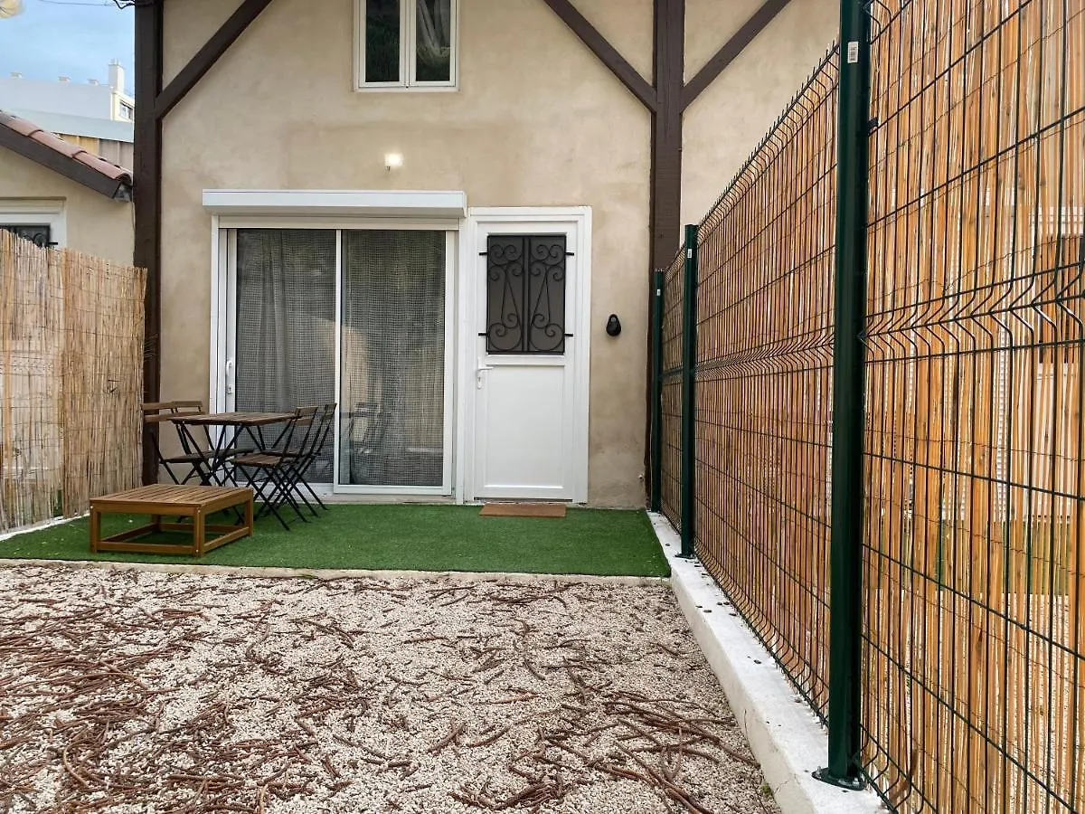 Garden Place Marsilya Daire